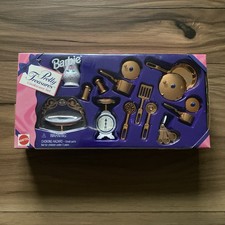Pretty Treasures Barbie Cookware set Accessories 1997 Unopened Box