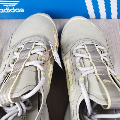 ボンド Adidas Originals NMD V3 Sand Tan/Beige Sneakers Womens Size