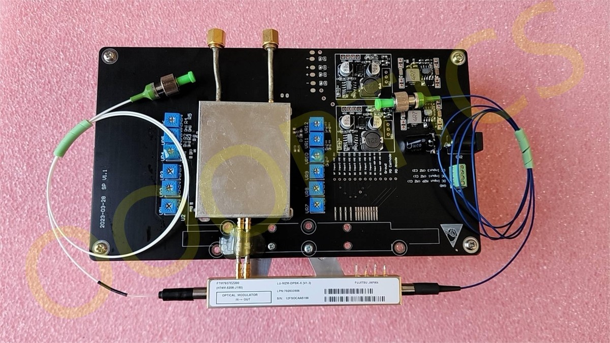 40GB/s FTM7937 2xTGA4943 DQPSK Modulator Driver Integrated