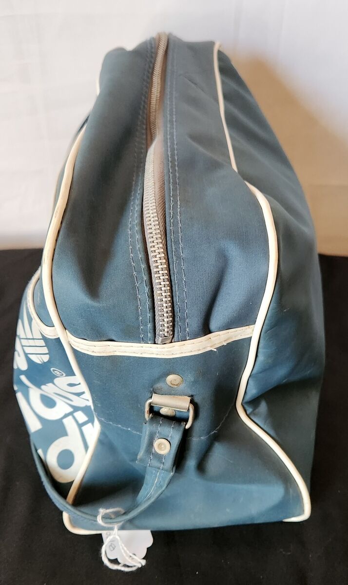 🚨🔥Vintage 70s 80s Retro Adidas Blue Duffle Gym Bag RARE 🚨🔥Vintage 70s 80s Retro Adidas Blue Duffle Gym Bag RARE