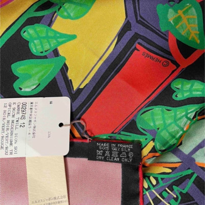 HERMES Scarf Carre 90 Modernisme tropical Silk Black W/Tags Box Unused.