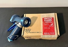 T&S BRASS "RELIABILITY BUILT IN" COMMERCIAL SPRAY NOZZLE BLUE, ALUMINUM