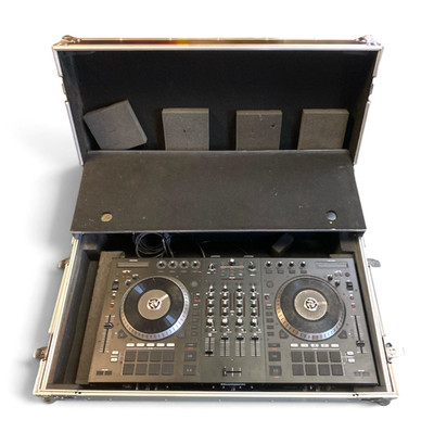 Numark NS7III 4-Channel Motorized DJ Controller and Mixer w/ Hard Carrying Case
