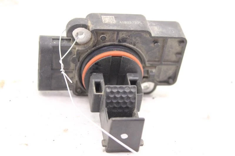 Mass Air Flow Sensor Meter MAF CTS Escalade Escalade ESV Escalade 09-14 993582 - Image 3 of 3