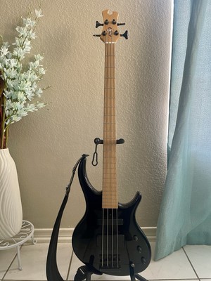 TOBIAS RENEGADE BASS USA BLACK ALDER MAPLE 9V BARTOLINI 