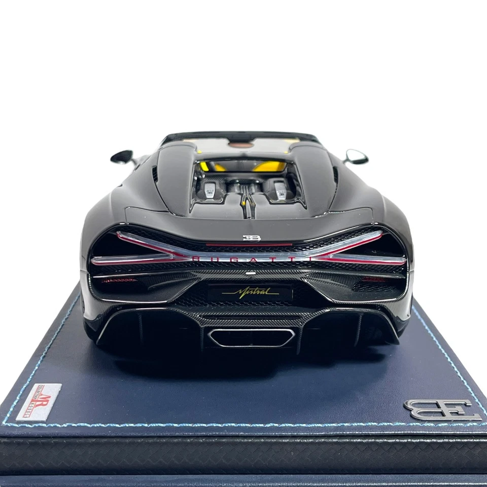 Modellino Auto MR Models 1/18 Bugatti Mistral Black Limited Edition - Immagine 4 di 4
