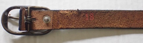 BOYS VERY SMALL VINTAGE BROWN HANDMADE LEATHER BELT 3/4" WIDE MARKED SIZE 18 - Picture 4 of 4
