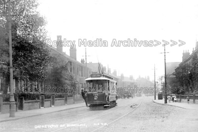 Sjj-13 Dirigent in der Straßenbahn, Dickenson Road, Rusholme, Manchester. Foto