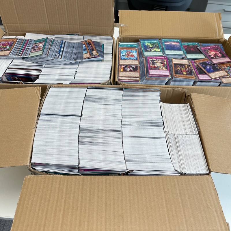 MEGA 500 card Yu-Gi-Oh! Bundle JOBLOT Bulk Collection - Super Ultra Rare Holo NM
