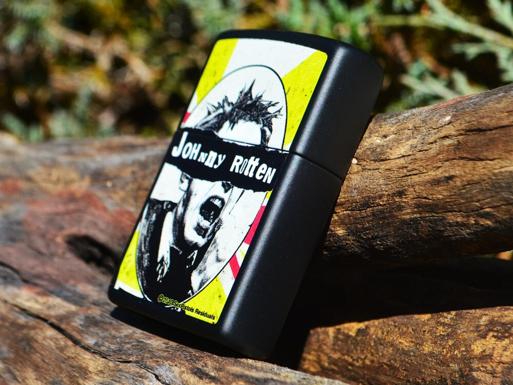 Johnny Rotten Zippo Lighter - Sex Pistols - Sid Vicious Johnny Rotten Zippo Lighter - Sex Pistols - Sid Vicious