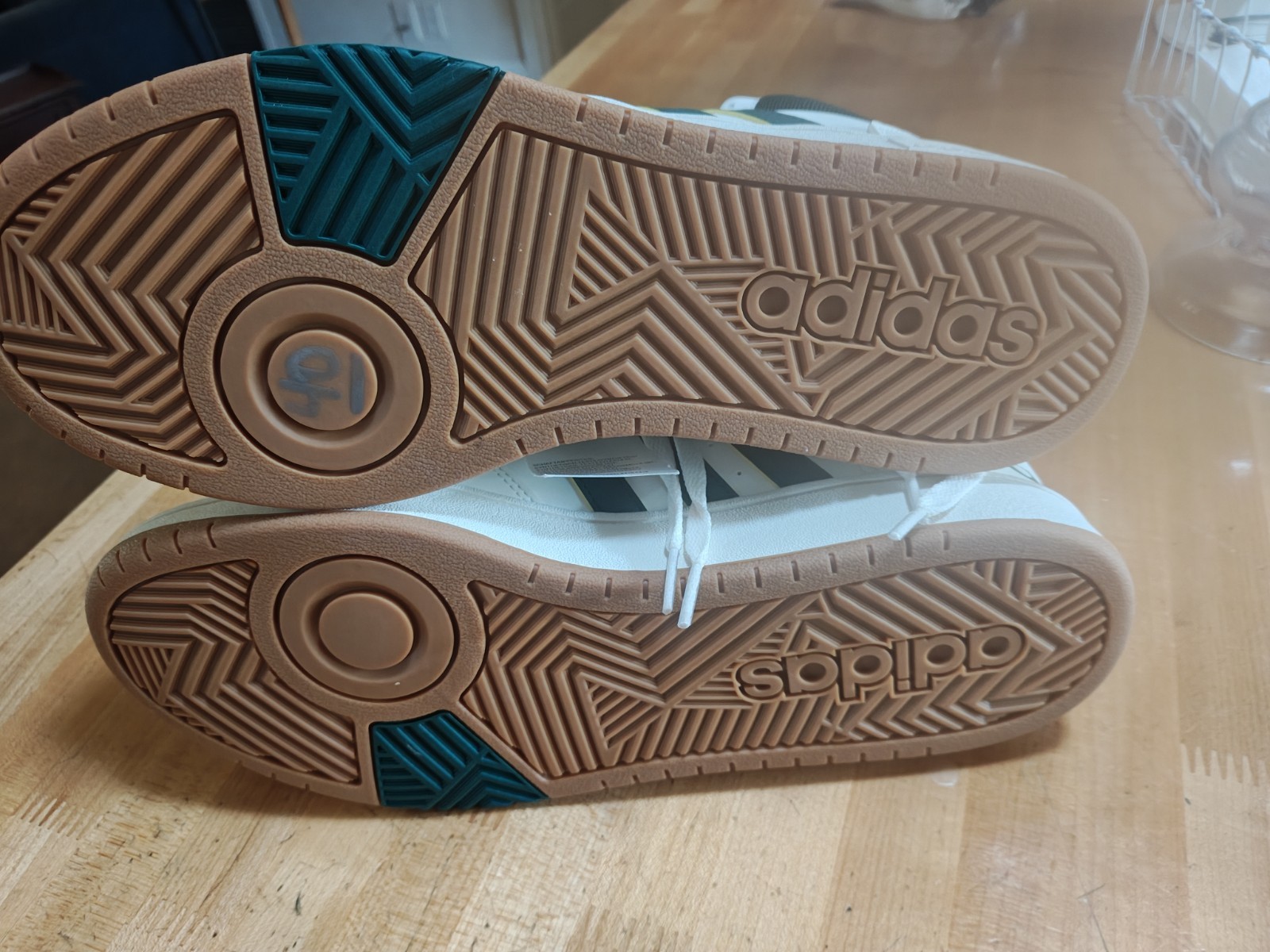 Hoops 3.0 Mid Classic Vintage Shoes, Men's 11, Core White/Collegiate Green/Gum thumbnail 5