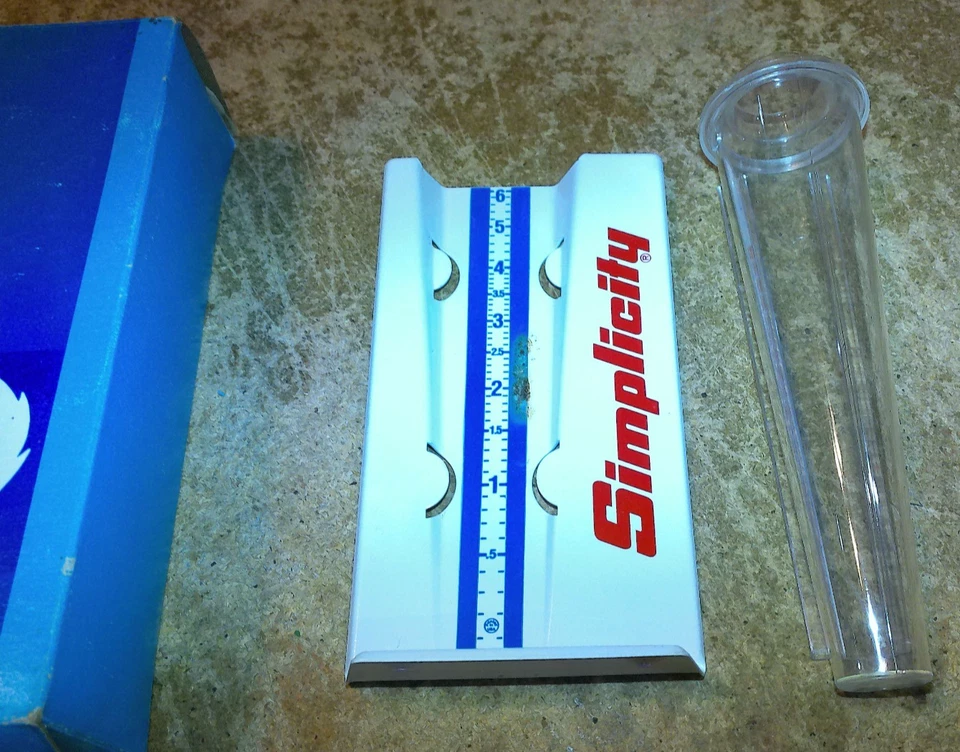 6" plastic tube + metal rain gauge simplicity mowers has small rust spot new - Изображение 4 из 4