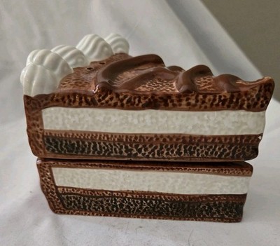 Sakura Stackable Chocolate Cake Slices Ceramic Salt & Pepper Shakers NIB