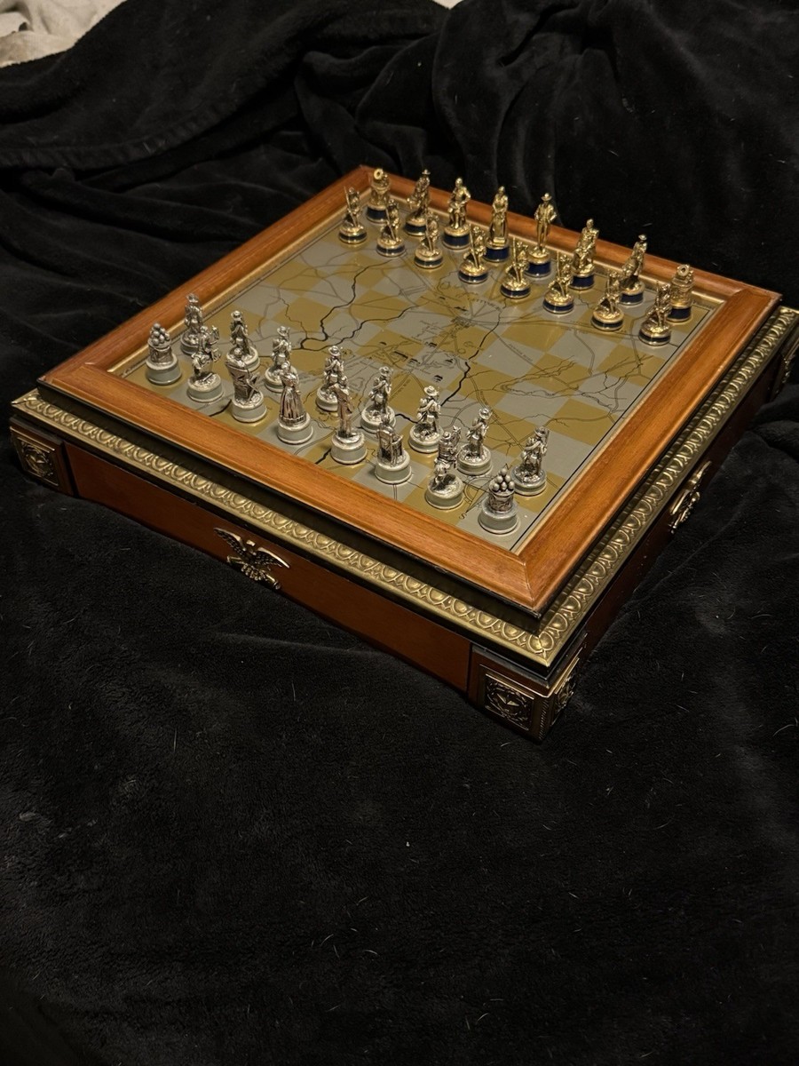 The Franklin Mint Gettysburg limited edition gold and silver Chess