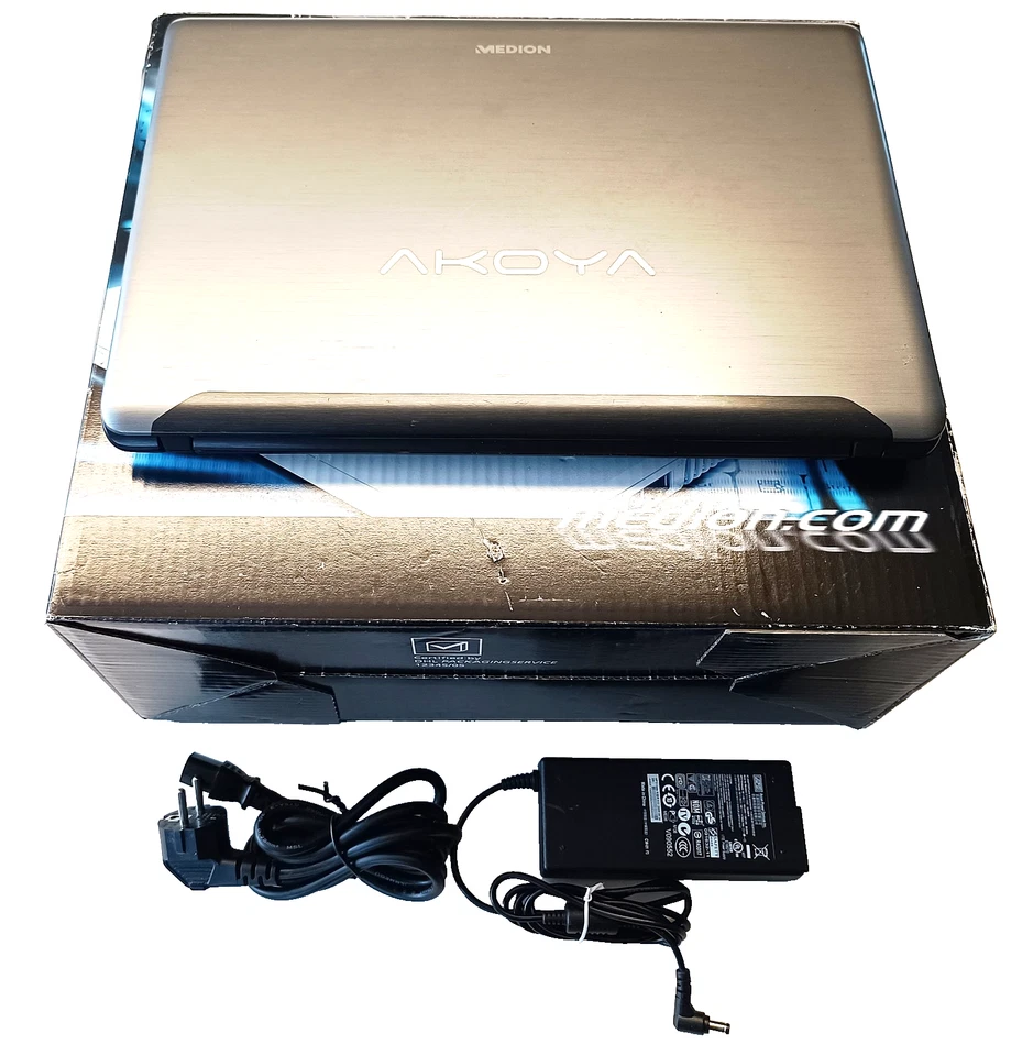 Notebook Medion Akoya 99220 4 GB/2 TB Windows 11 ovp - Bild 2 von 4