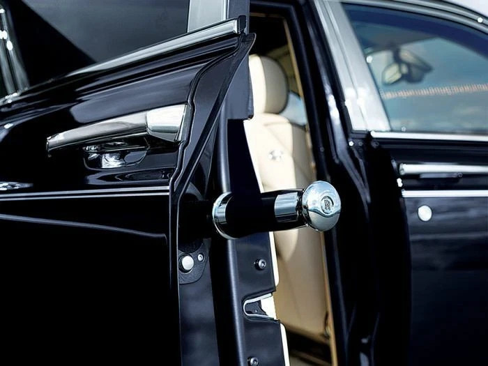 @ 1PCS Rolls Royce Phantom Ghost Dawn Wraith & Cullinan Umbrella