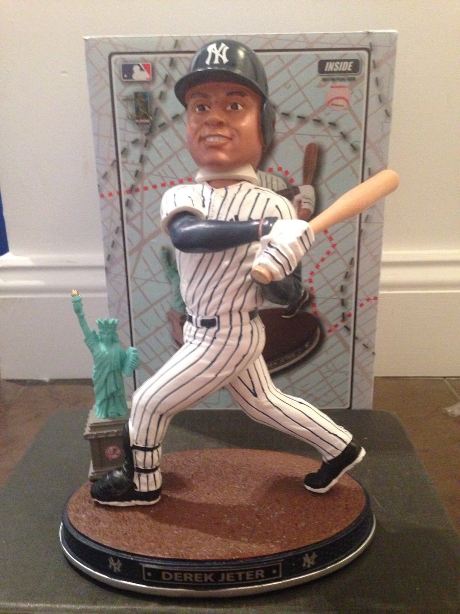 Derek Jeter New York Yankees City Skyline Bobblehead | eBay