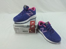 Niños New Balance Vazee Rush Zapatos Juveniles Talla 11 Púrpura Rosa Nuevos en Caja