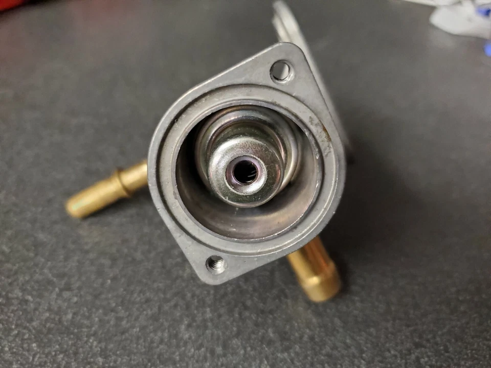 Suzuki LTR450 LTZ400 Fuel Pressure Regulator Rebuild Kit (OEM Pressure - 44psi) - Image 3 of 4