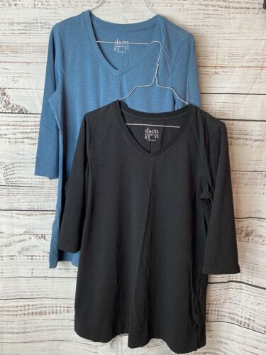 2~ D & Co. Essentials Women's V Neck 3/4 Sleeve Shirts Size XS Blue And Black