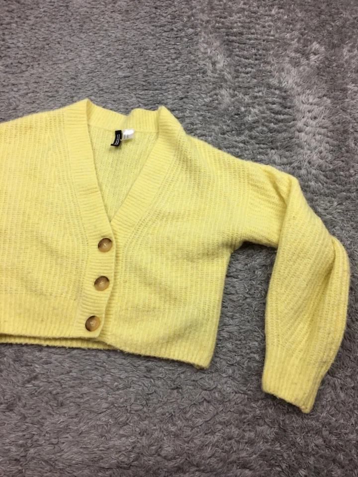 Cardigã suéter feminino dividido H&M tamanho XS extra pequeno macio - Imagem 2 de 4