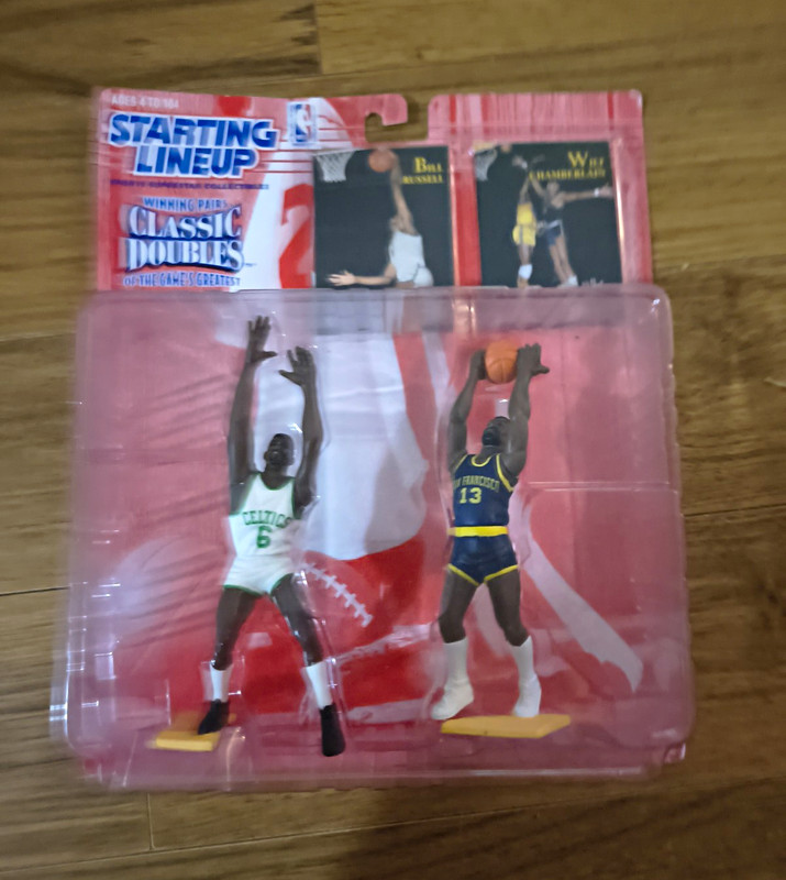 Starting Lineup Classic Doubles NBA Bill Russell Wilt Chamberlain 2-Pack