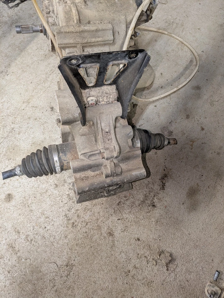 2015 Polaris Sportsman ETX EFI Transmission Gearcase 1333303 - Изображение 4 из 4