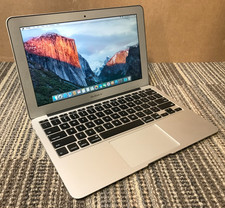 MacBook Air 11" computer portatile 1,6 GHz Dual Core i5 A1370 (EMC 2471) metà 2011 2/64 GB