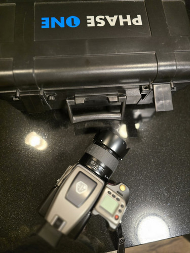 Phase one IQ 180 Hasselblad mount