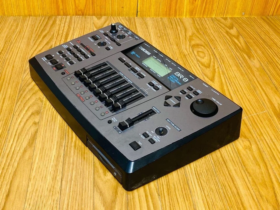 Estudio de grabación digital Boss BR-8 MTR grabación múltiple [excelente] Foto 3 de 4