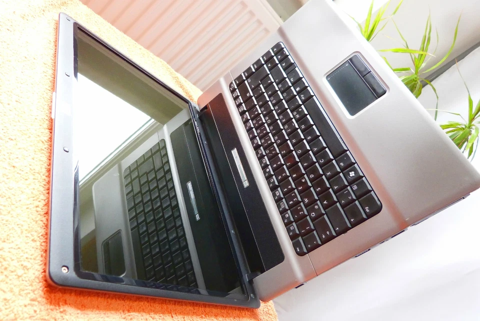 HP Compaq 6720s l 15 pulgadas HD l 128GB SSD l BATERÍA NUEVA l Windows 7 l 3GB RAM - Imagen 4 de 4