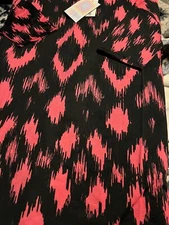 NWT Womens Lularoe Irma Tunic Shirt Black Pink Camo Diamonds Small 8/14 🦄 New S
