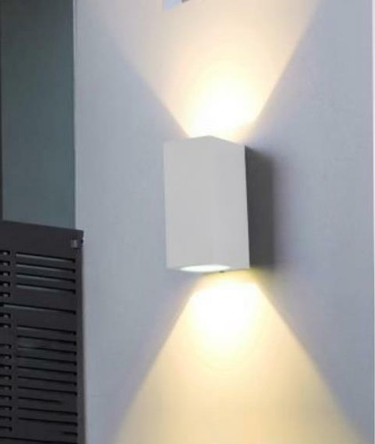 APPLIQUE FARETTO A PARETE DA PER ESTERNO DOPPIA EMISSIONE DI LUCE LED GU10 IP65 - Foto 7 di 11