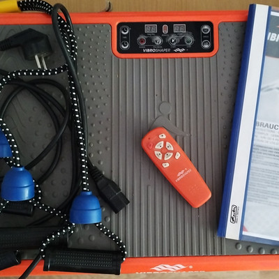 VibroShaper Vibrationsplatte 99 Programme LED-Display Fernbedienung grau/orange