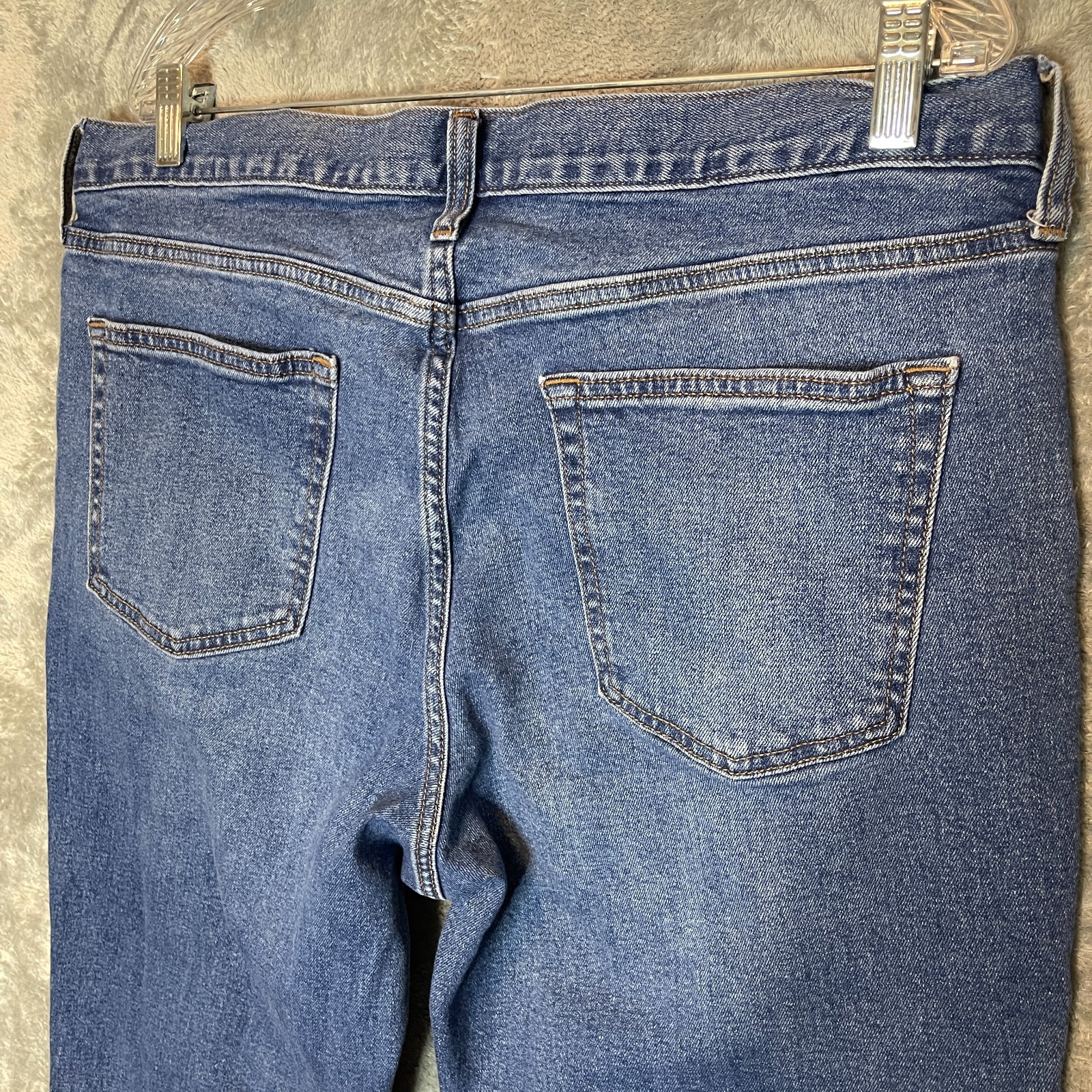 Old Navy Men Classic Basic Bootcut Medium Wash Mi… - image 6