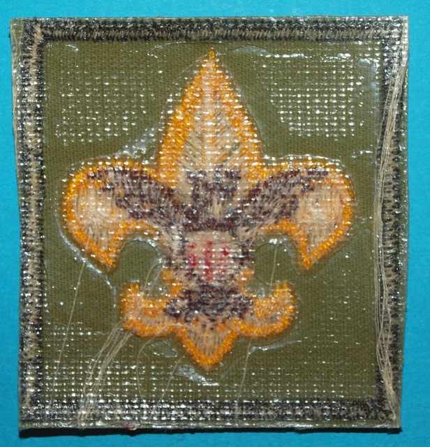 TENDERFOOT RANK BADGE FINE TWILL PM12a 19892006 PLASTIC BACK BOY SCOUT