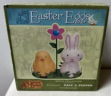 Cracker Barrel Easter Eggs Salt And Pepper Shakers With Stand