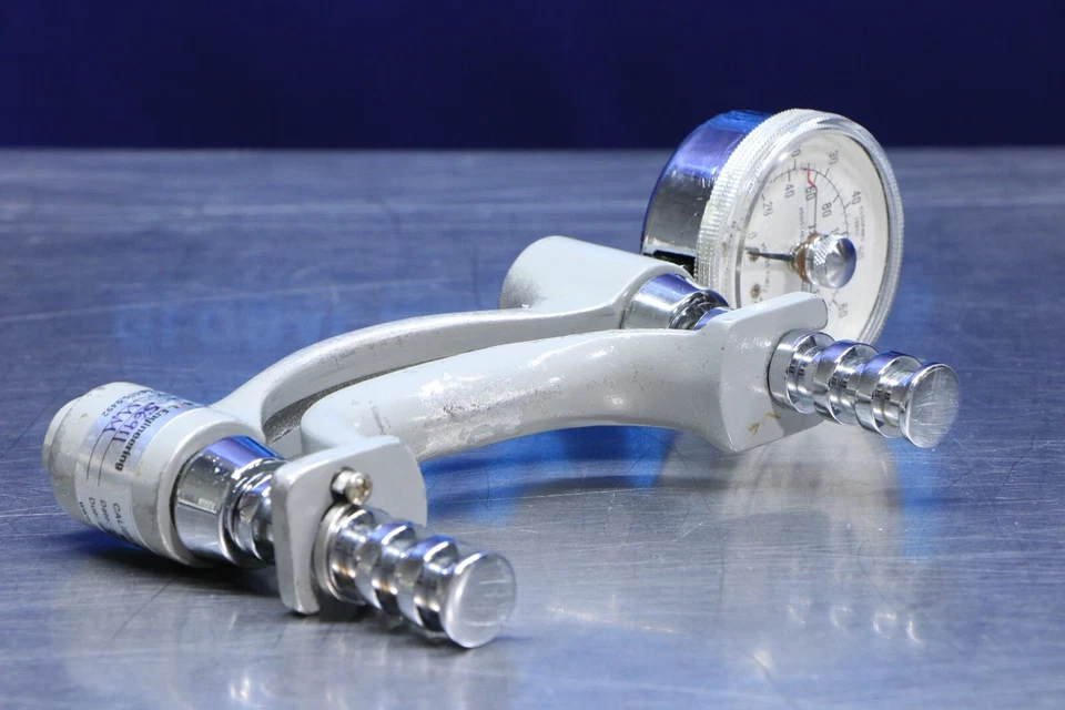 Dinamómetro manual hidráulico Jamar B&L Engineering con estuche Foto 2 de 4