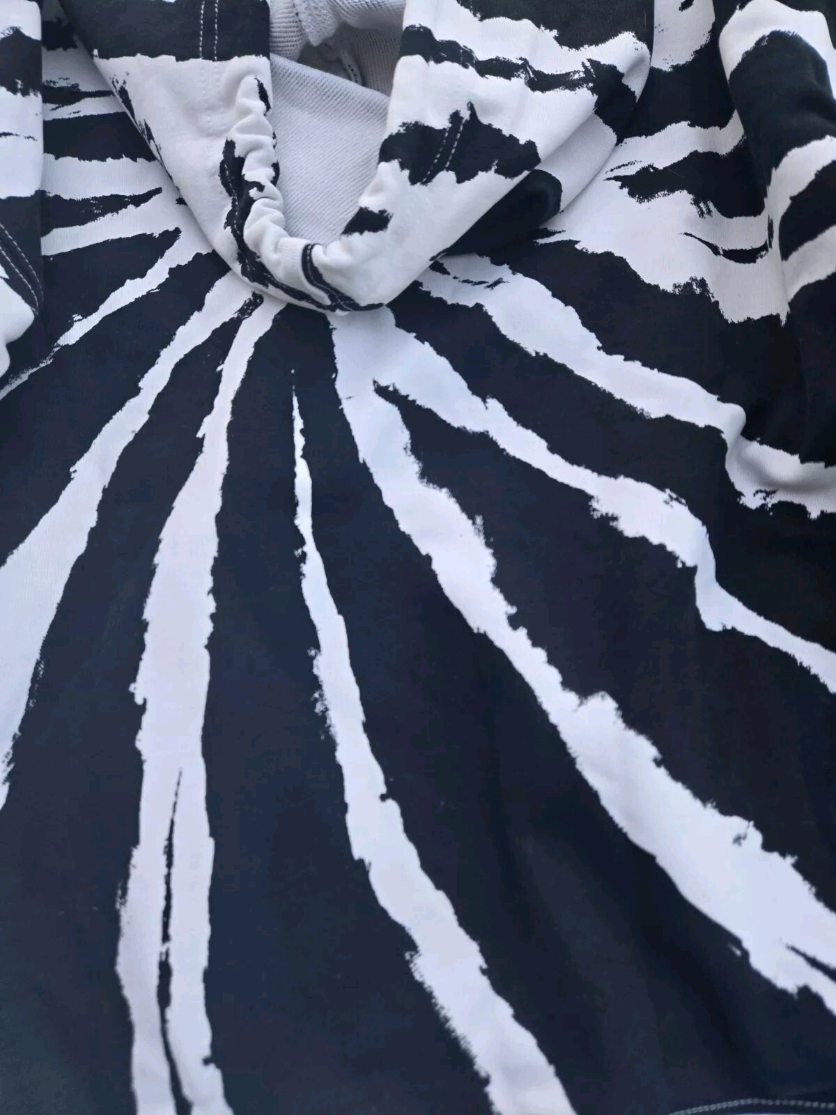 Fabletics Jasmine Slit Pullover Hoodie Black Whit… - image 8