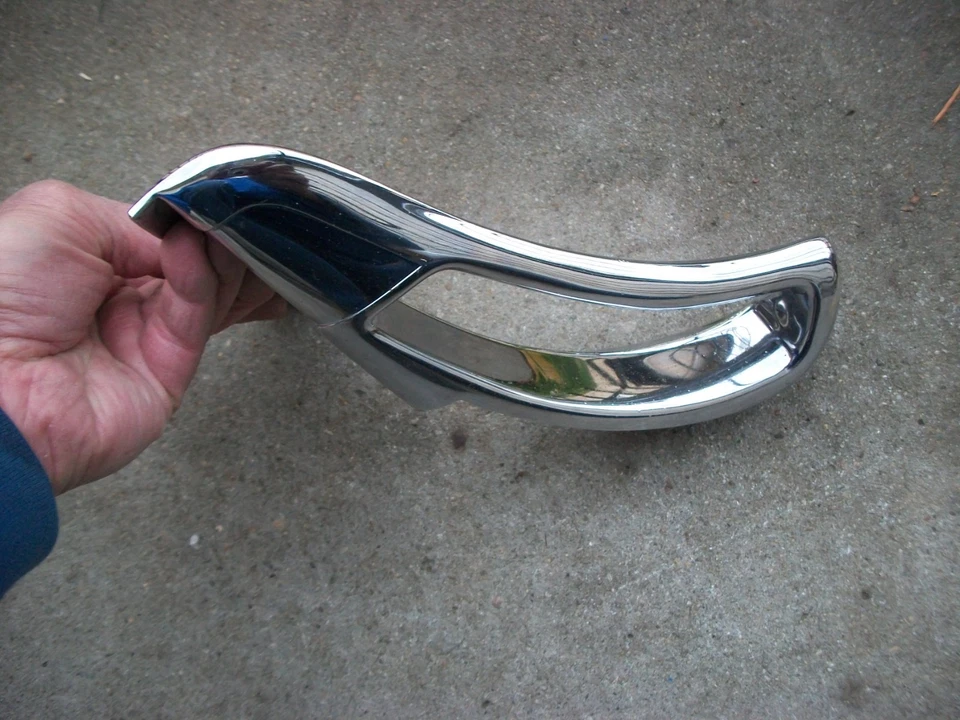 Chrysler New Yorker 300 Imperial Crown 1963 1964 tablero lado derecho mango de agarre nuevo de stock Foto 3 de 4