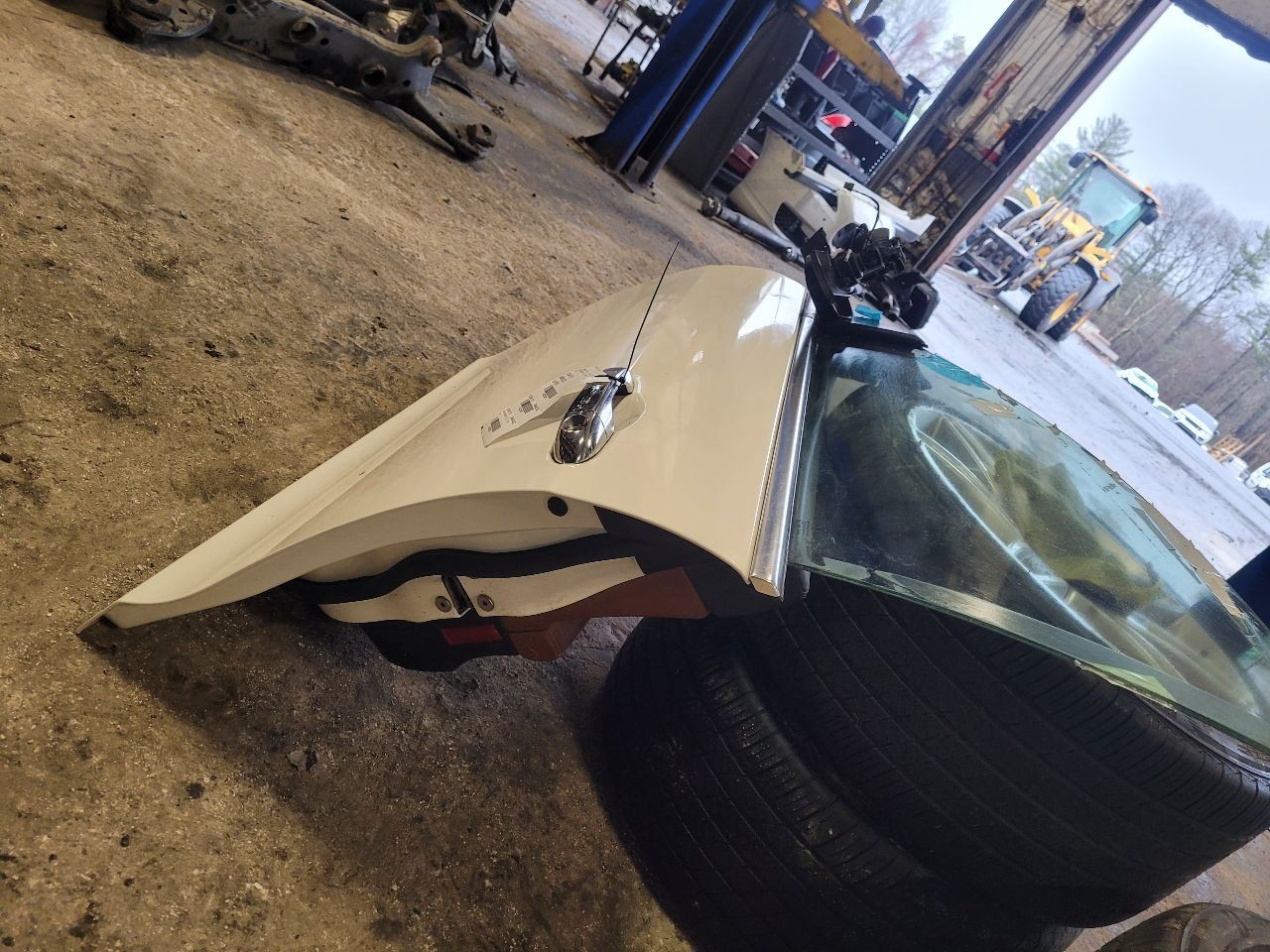 14-22 MASERATI QUATTROPORTE DRIVER LEFT FRONT DOOR COMPLETE WHITE OEM