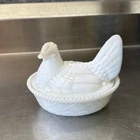 VINTAGE Westmoreland Milk Glass White Hen on Nest 5.5 ”