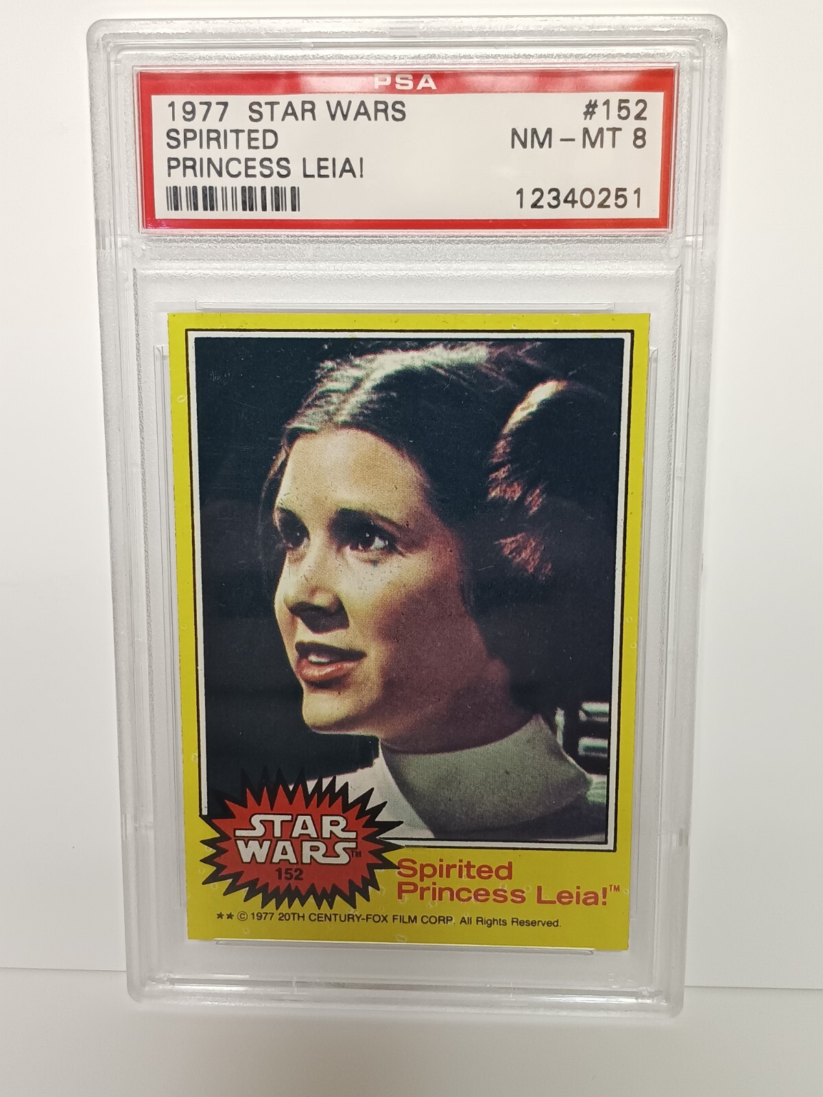 1977 Topps Star Wars #152 Spirited Princess Leia! PSA 8 NM-MT