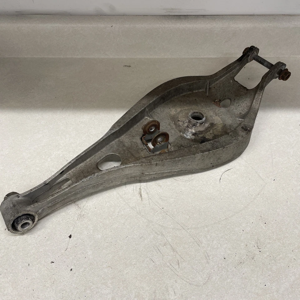 BMW 2003 325ci Rear Spring Perch - Image 4 of 4