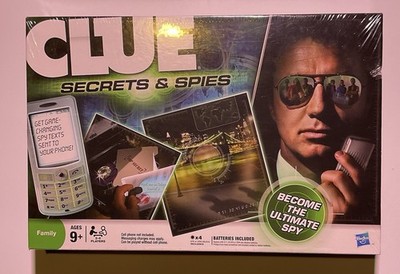 Vintage 2009 Hasbro Clue Secrets & Spies Spy Board Game Batteries Included 