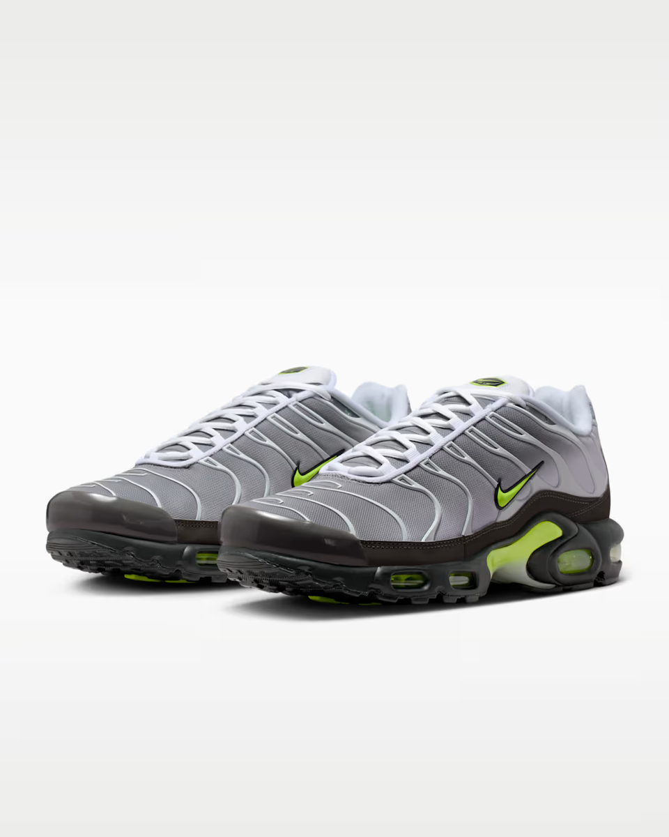 IQ0288-100 Nike Air Max Plus Neon (Men's) | eBay