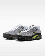 IQ0288-100 Nike Air Max Plus Neon Men's
