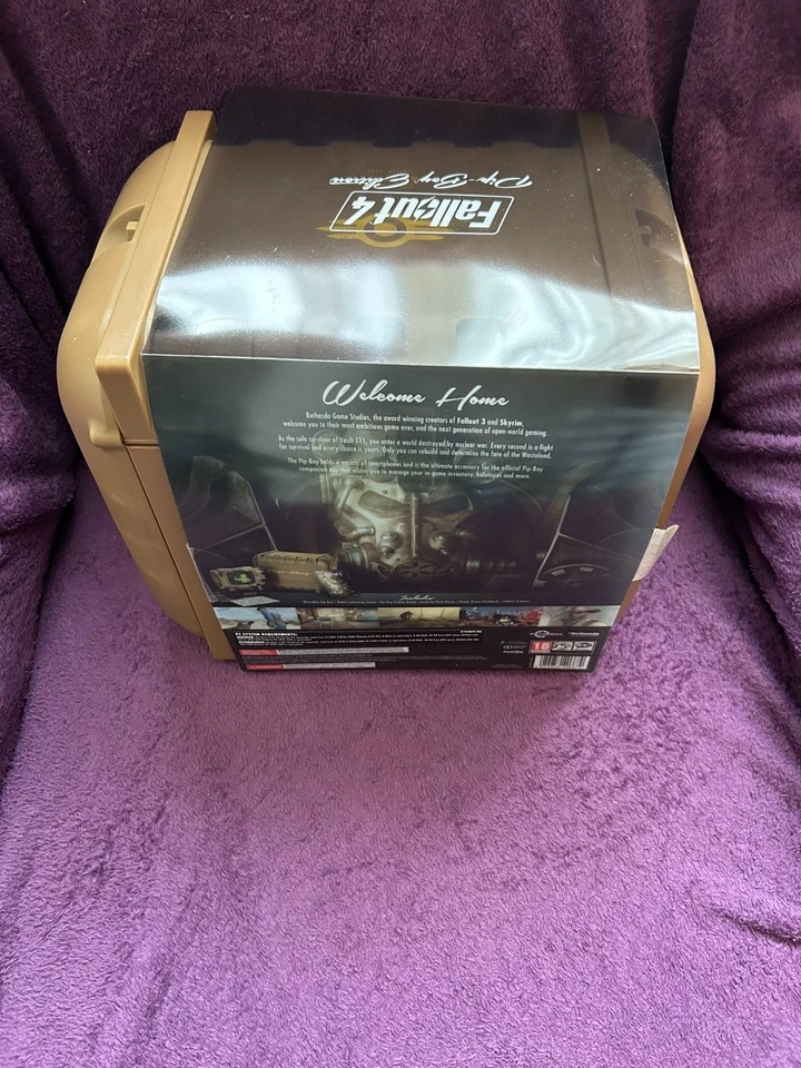 Fallout 4 Pip Boy Collectors Edition PC - NO GAME - Image 2 of 4