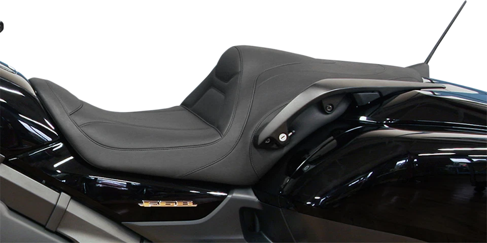 Excavadora Mustang 76840 Tripper Fastback Seat 13-14 Honda GL1800F6B Gold Wing Foto 2 de 3