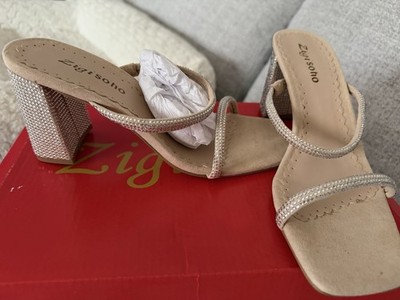 Fanfares Women's Tan Slip On Square Toe Kitten Heel Mules Size 7.5